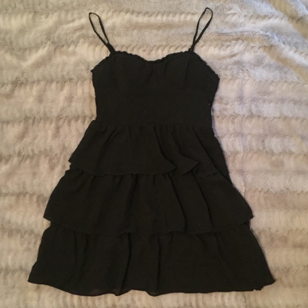 American Eagle black tiered chiffon party dress